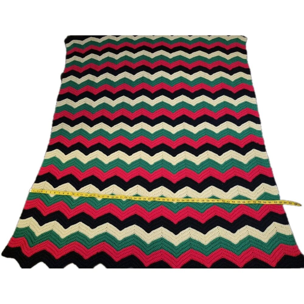 Handmade VTG Grandma's Colorful Afghan Chevron Blanket Crochet 67x53 Roseanne - Picture 4 of 5
